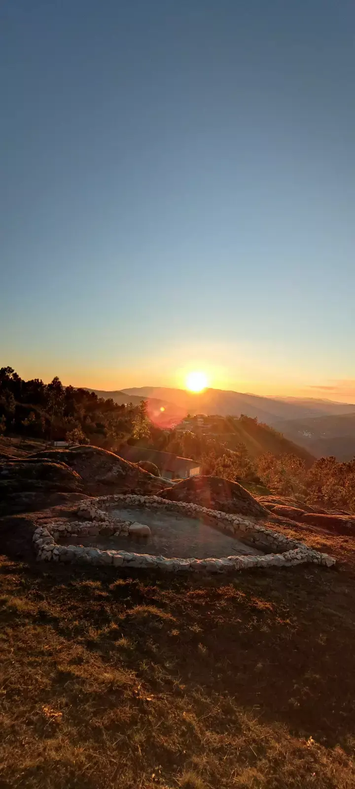 Amplo espaço para a vista da montanha 🏕