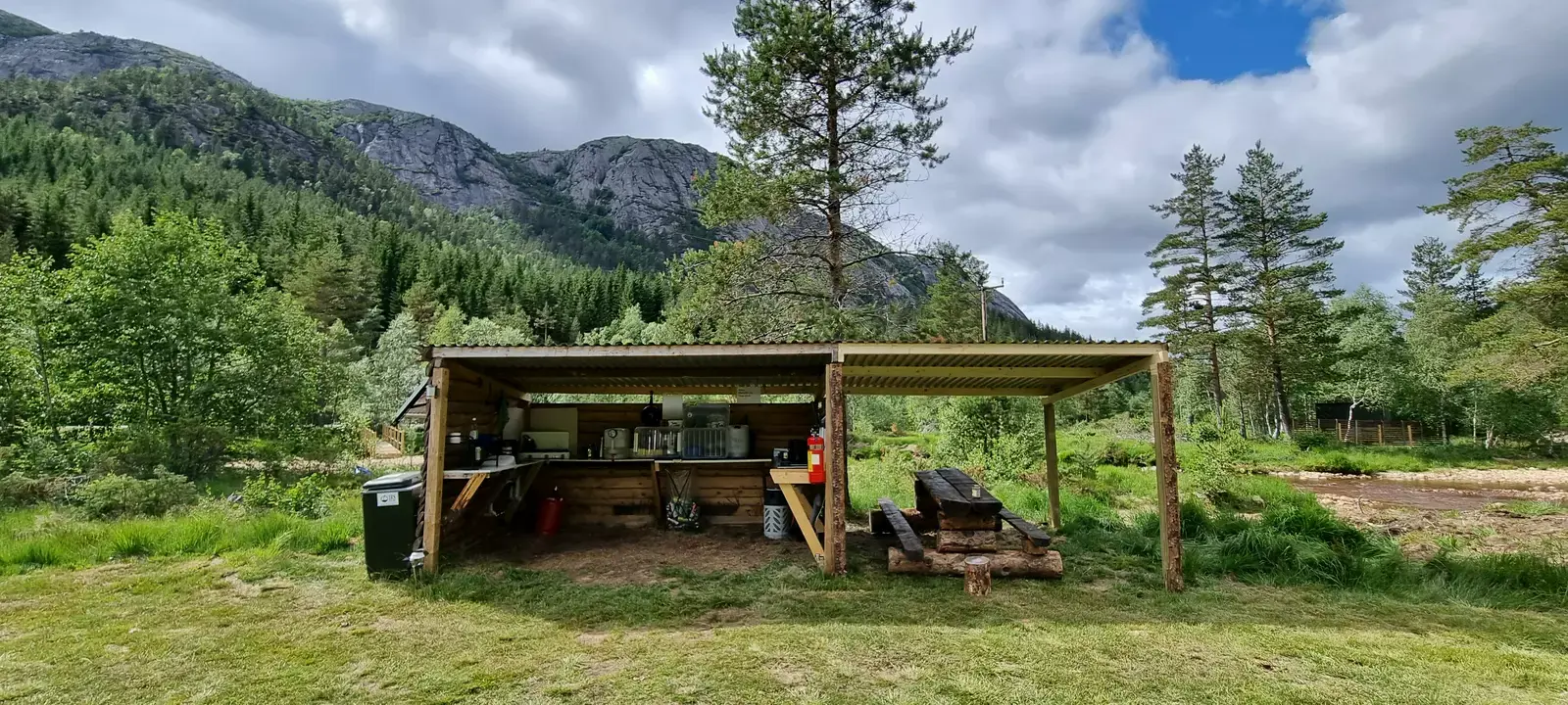 mobile home space no. 2 / bobil plass 2