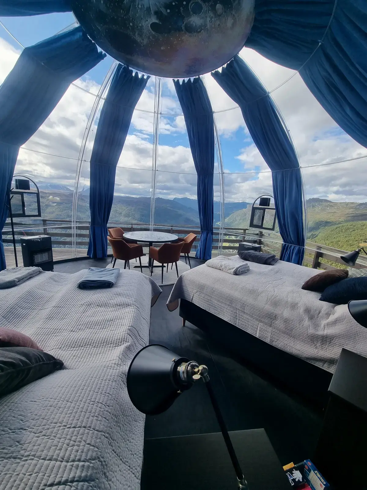 Fjellbris - Unik glampingopplevelse med badestamp. Norges mest populære Arctic dome 2024