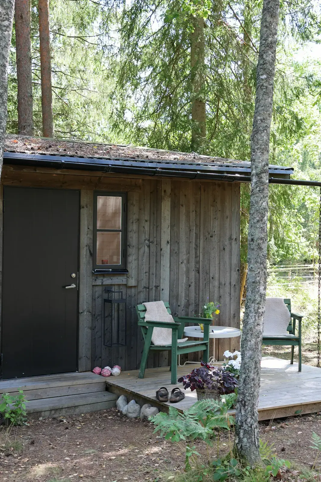 Anna - Liten, mysig stuga för två bredvid Drevåen och sjön Mien