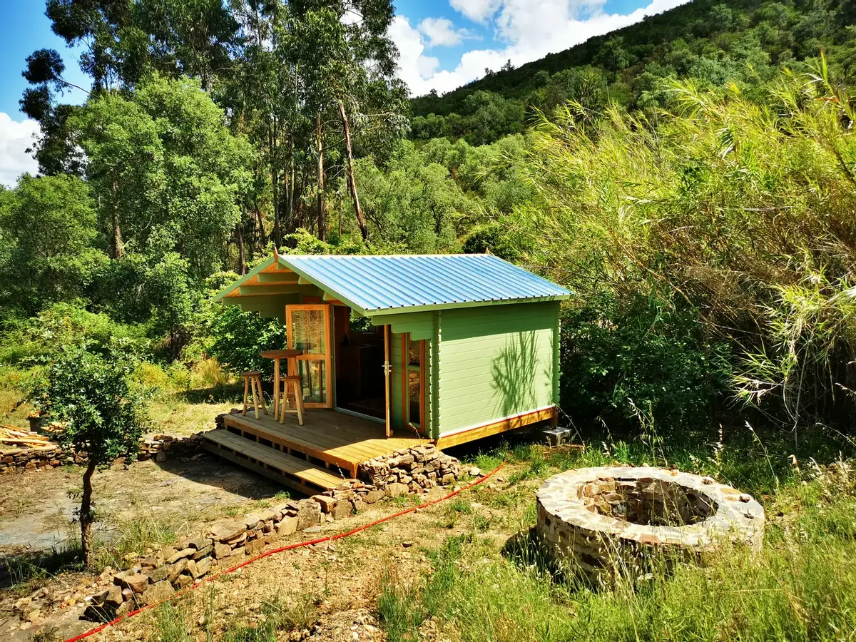 Talurdo Retreat-Rustic glamping in the heart of nature